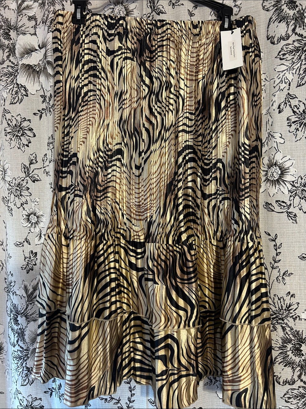 Black and Gold Abstract Tiered midi Skirt